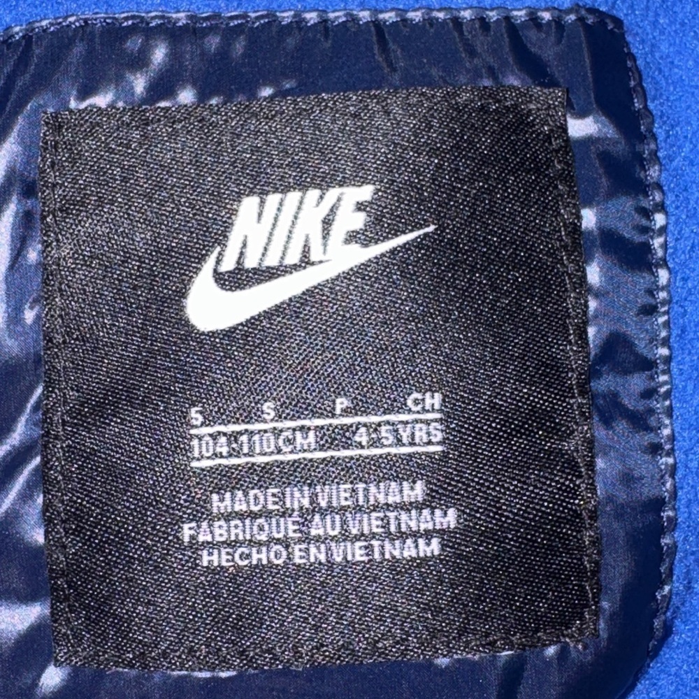 Boys Nike Small Navy Blue Hooded Puffer Jacket Fleece Lined Coat Size 5 - Picture 2 of 8
